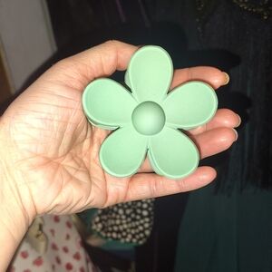 Green Flower-Shaped Accessory